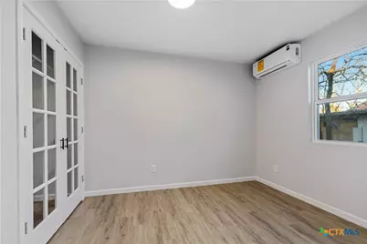 263 S Grape Avenue, New Braunfels, TX 78130 - Photo 21