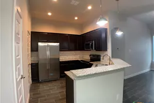 354 Creekside Curve, New Braunfels, TX 78130 - Photo 7