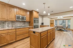 21004 Hickory Bend, Garden Ridge, TX 78266 - Photo 9