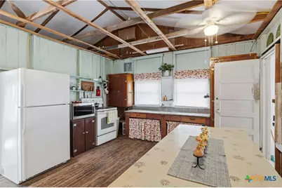 842 Burkett Drive, Seguin, TX 78155 - Photo 5