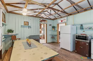 842 Burkett Dr, Seguin, TX 78155 - Photo 9