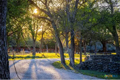 1285 Mission Valley Road, New Braunfels, TX 78132 - Photo 5