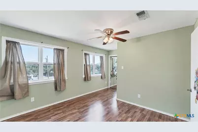 895 Lakebreeze Drive, Canyon Lake, TX 78133 - Photo 13