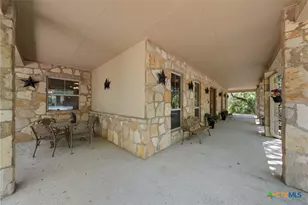 289 Mariposa Loop, New Braunfels, TX 78132 - Photo 39