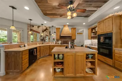 289 Mariposa Loop, New Braunfels, TX 78132 - Photo 7