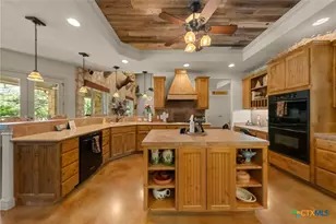 289 Mariposa Loop, New Braunfels, TX 78132 - Photo 7