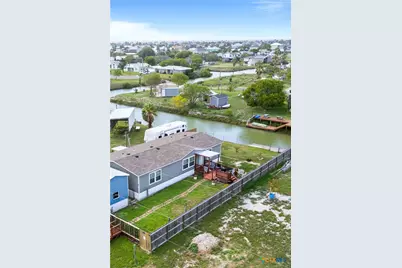 239 Allen M Parks, Rockport, TX 78382 - Photo 5