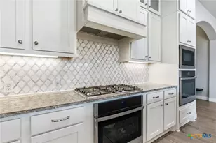 1186 Diretto Dr, New Braunfels, TX 78132 - Photo 9