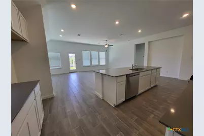 1233 Fox Wing Way, New Braunfels, TX 78132 - Photo 15