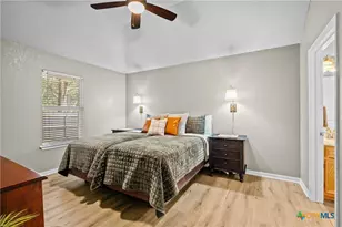 8 Hawthorn Ct, Belton, TX 76513 - Photo 11