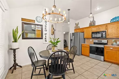 8 Hawthorn Court, Belton, TX 76513 - Photo 5