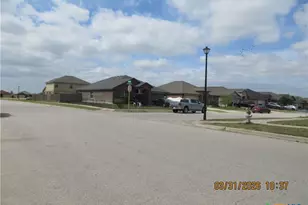 1310 Gigante Dr, Killeen, TX 76543 - Photo 33