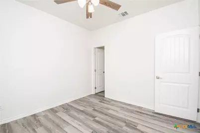 102 Carley Court, Little River Academy, TX 76554 - Photo 23