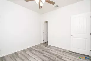 102 Carley Ct, Little River Academy, TX 76554 - Photo 23