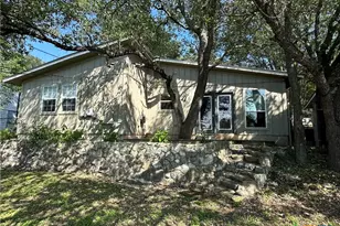 904 Dale St, San Marcos, TX 78666 - Photo 9