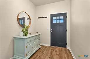 1906 Round Table, New Braunfels, TX 78130 - Photo 5