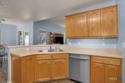 1906 Round Table, New Braunfels, TX 78130 - Photo 17