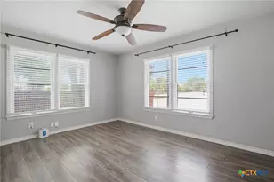 1225 N Unicorn Ave, New Braunfels, TX 78130 - Photo 17