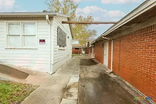 111 S 33rd St, Temple, TX 76504 - Photo 13