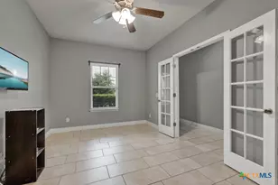 757 Cornflower Ct, New Braunfels, TX 78130 - Photo 5