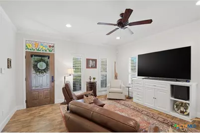 1454 Janets Way, New Braunfels, TX 78130 - Photo 7