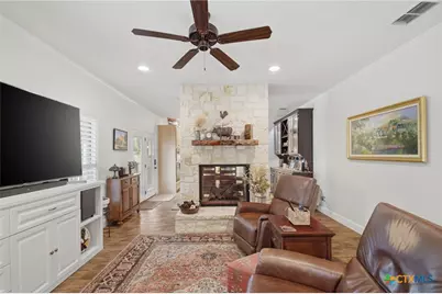 1454 Janets Way, New Braunfels, TX 78130 - Photo 5