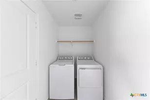 512 Texas Angel Wy, Jarrell, TX 76537 - Photo 15