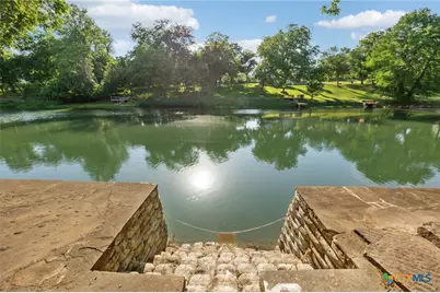 1033 River Terrace, New Braunfels, TX 78130 - Photo 5