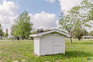 522 Mulberry Rd, Cuero, TX 77954 - Photo 27