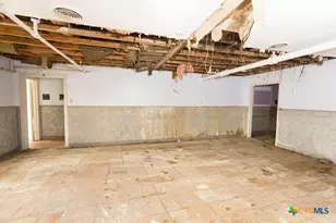 111 S 33rd St, Temple, TX 76504 - Photo 17