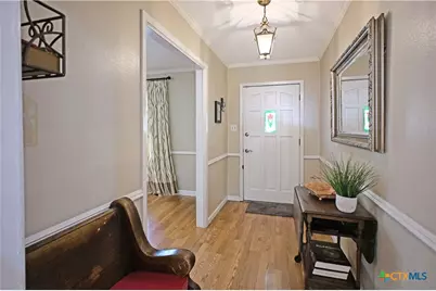 877 Twin Oaks Drive, New Braunfels, TX 78130 - Photo 11