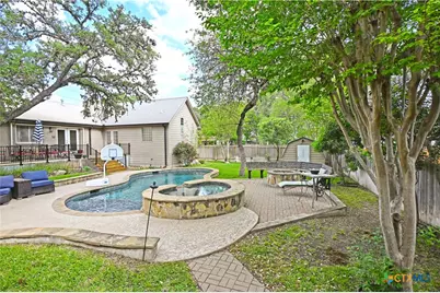 877 Twin Oaks Drive, New Braunfels, TX 78130 - Photo 37