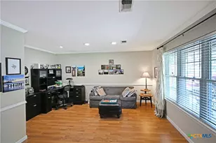 877 Twin Oaks Dr, New Braunfels, TX 78130 - Photo 13