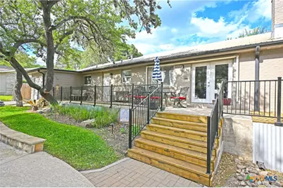 877 Twin Oaks Drive, New Braunfels, TX 78130 - Photo 35