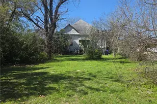 925 N 16th St, Waco, TX 76707 - Photo 5