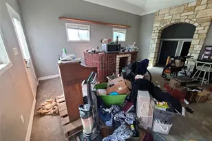 203 N West St, Yorktown, TX 78164 - Photo 17