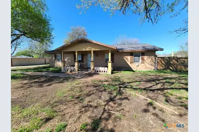 203 N West Street, Yorktown, TX 78164 - Photo 3