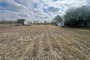 624 Crest Cir Dr, San Marcos, TX 78666 - Photo 11