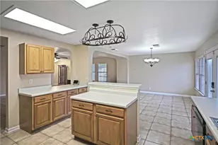 886 Spyglass Dr, New Braunfels, TX 78130 - Photo 11