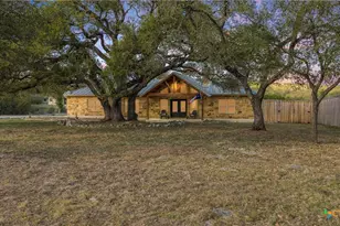 230 Falling Hls, New Braunfels, TX 78132 - Photo 5