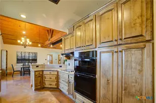 230 Falling Hls, New Braunfels, TX 78132 - Photo 13