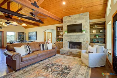 230 Falling Hills, New Braunfels, TX 78132 - Photo 9
