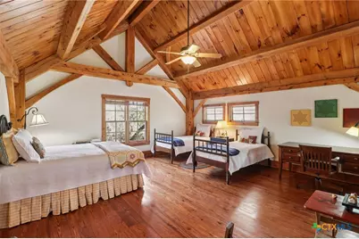 1500 Rebecca Creek Road, Canyon Lake, TX 78133 - Photo 17