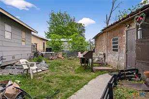 1840 Katy St, New Braunfels, TX 78130 - Photo 17