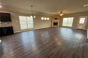 4302 Molly Dyer Dr, Killeen, TX 76549 - Photo 3