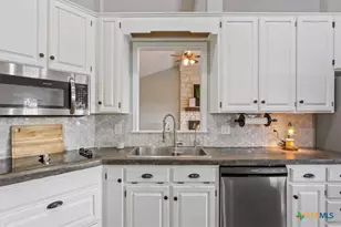 840 Long Horn Trail, Belton, TX 76513 - Photo 23