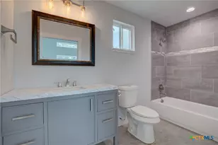 569 Ledgeview Dr, Canyon Lake, TX 78133 - Photo 13