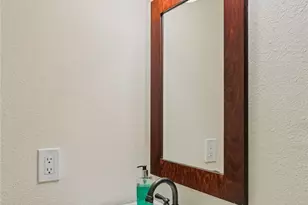 4330 Holw Hl Dr, San Antonio, TX 78217 - Photo 13