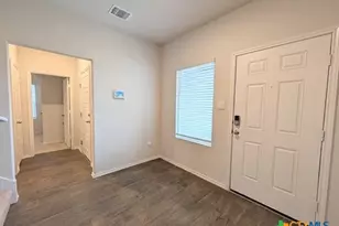 1696 James St, New Braunfels, TX 78130 - Photo 5