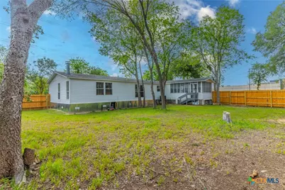 1901 Pecan Street, San Marcos, TX 78666 - Photo 23